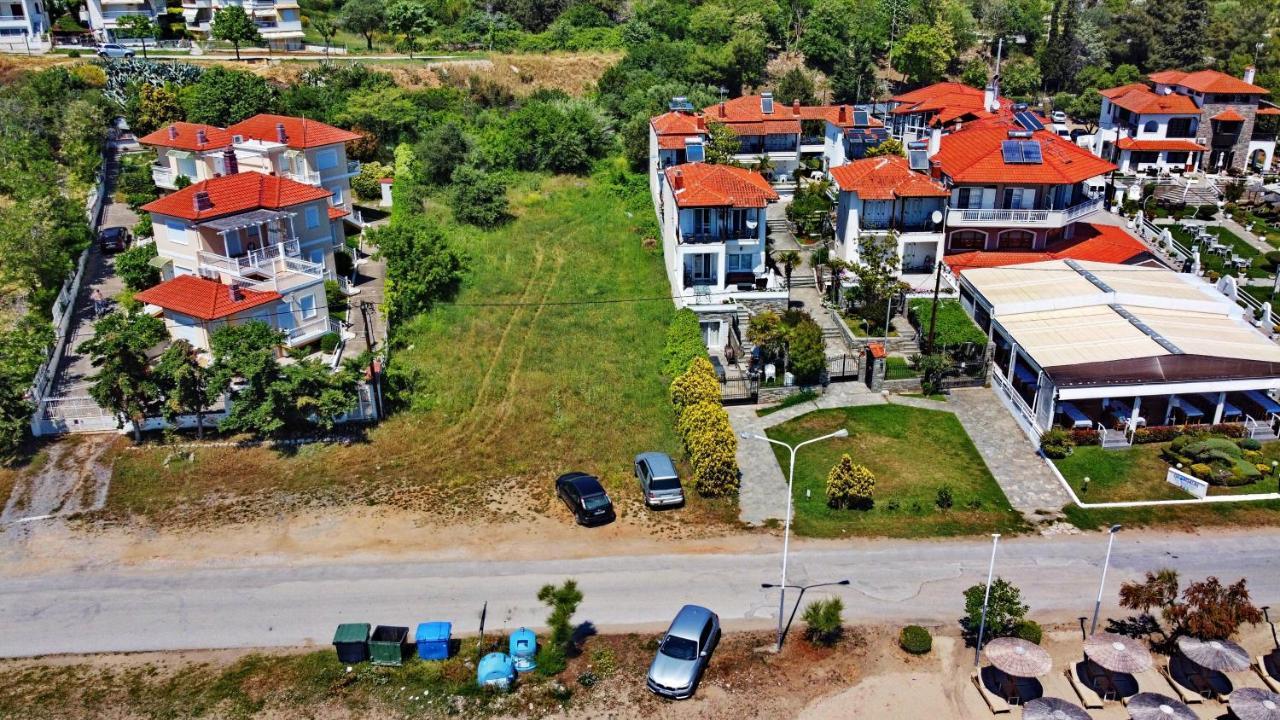 Beach Front Villa Nea Kallikrateia ภายนอก รูปภาพ