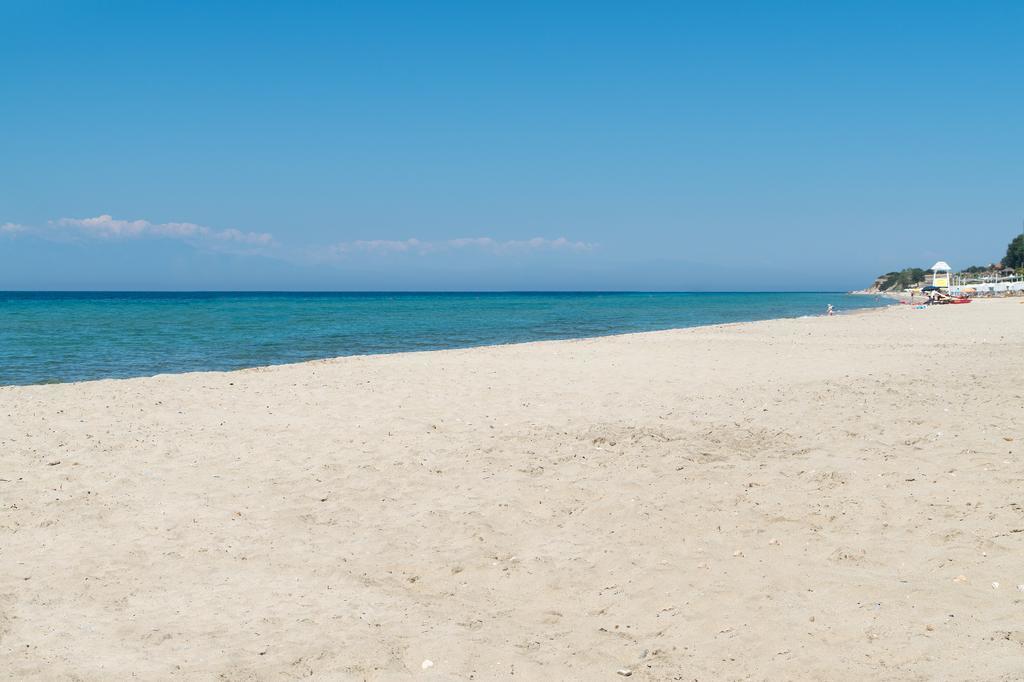 Beach Front Villa Nea Kallikrateia ภายนอก รูปภาพ